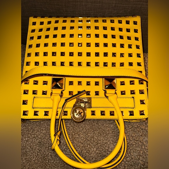 Like New 💛 Michael Kors Studded Hamilton Satchel - Picture 8 of 9